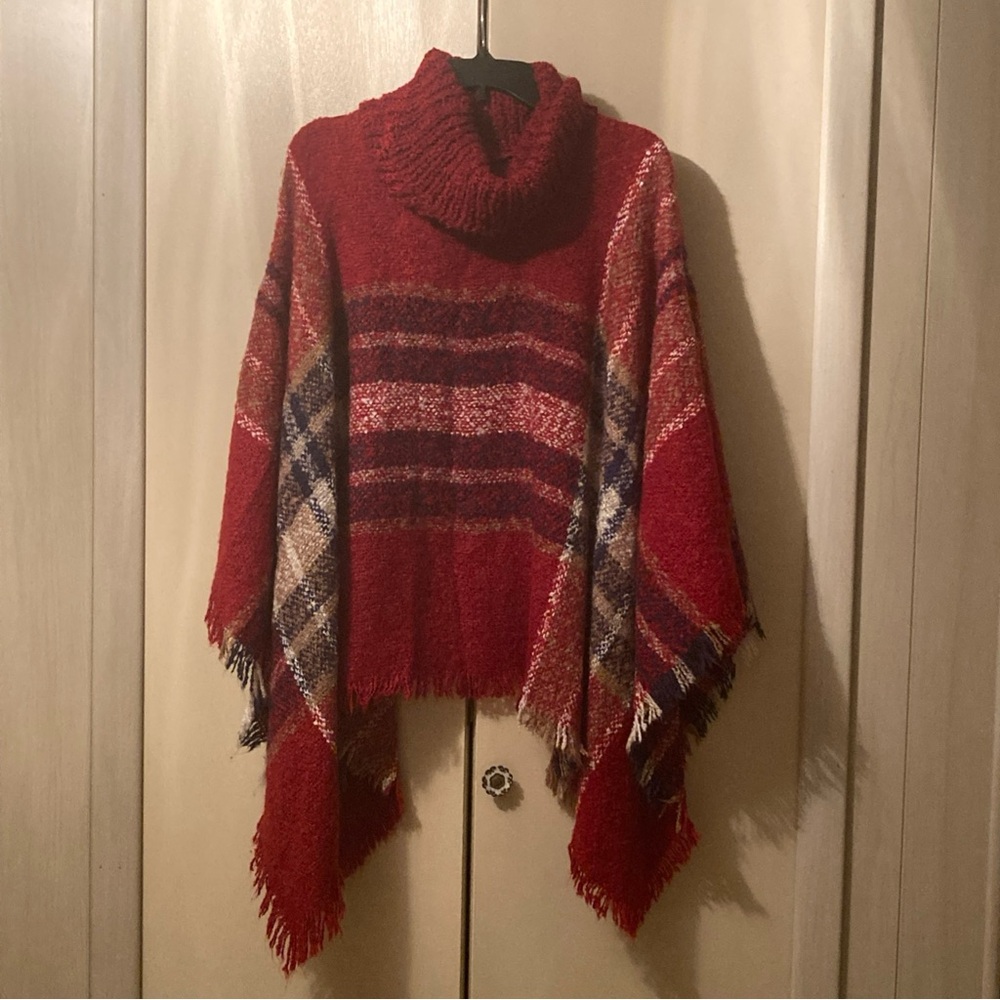 Arianna by Howard’s OS Red Plaid Turtleneck w/ Fringe Cozy Women's Poncho